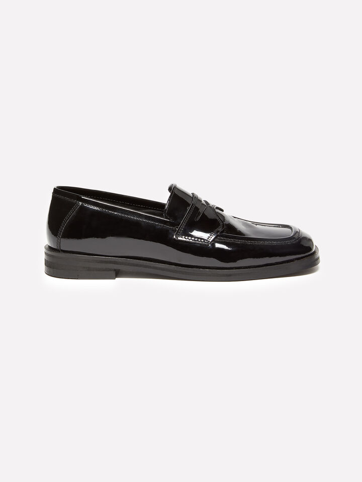 Black moccasins in 100% patent leather - women's flat shoes - Black | Sisley image number 2